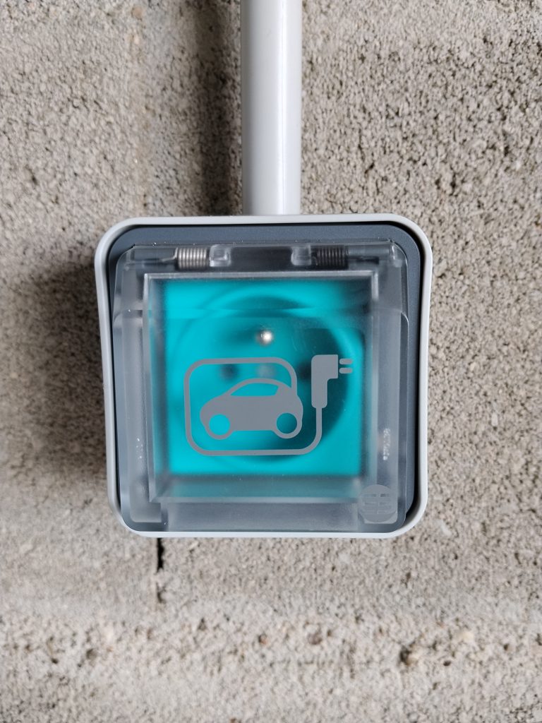 Prise renforcée pour voiture électrique ou h